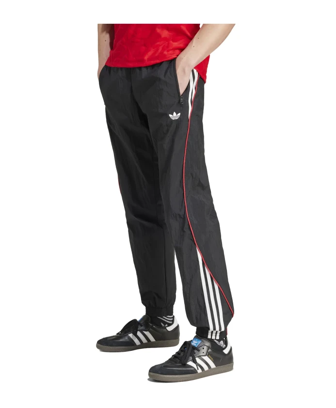 

Премиальные спортивные штаны, черные, алый цвет. Adidas, черный