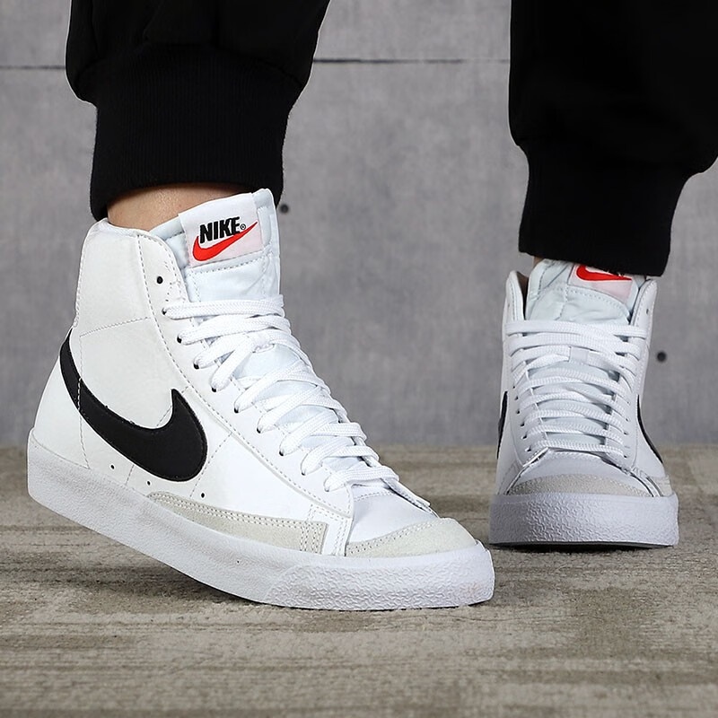 Кроссовки Nike Blazer Mid 77 GS, белый/черный — фото 2