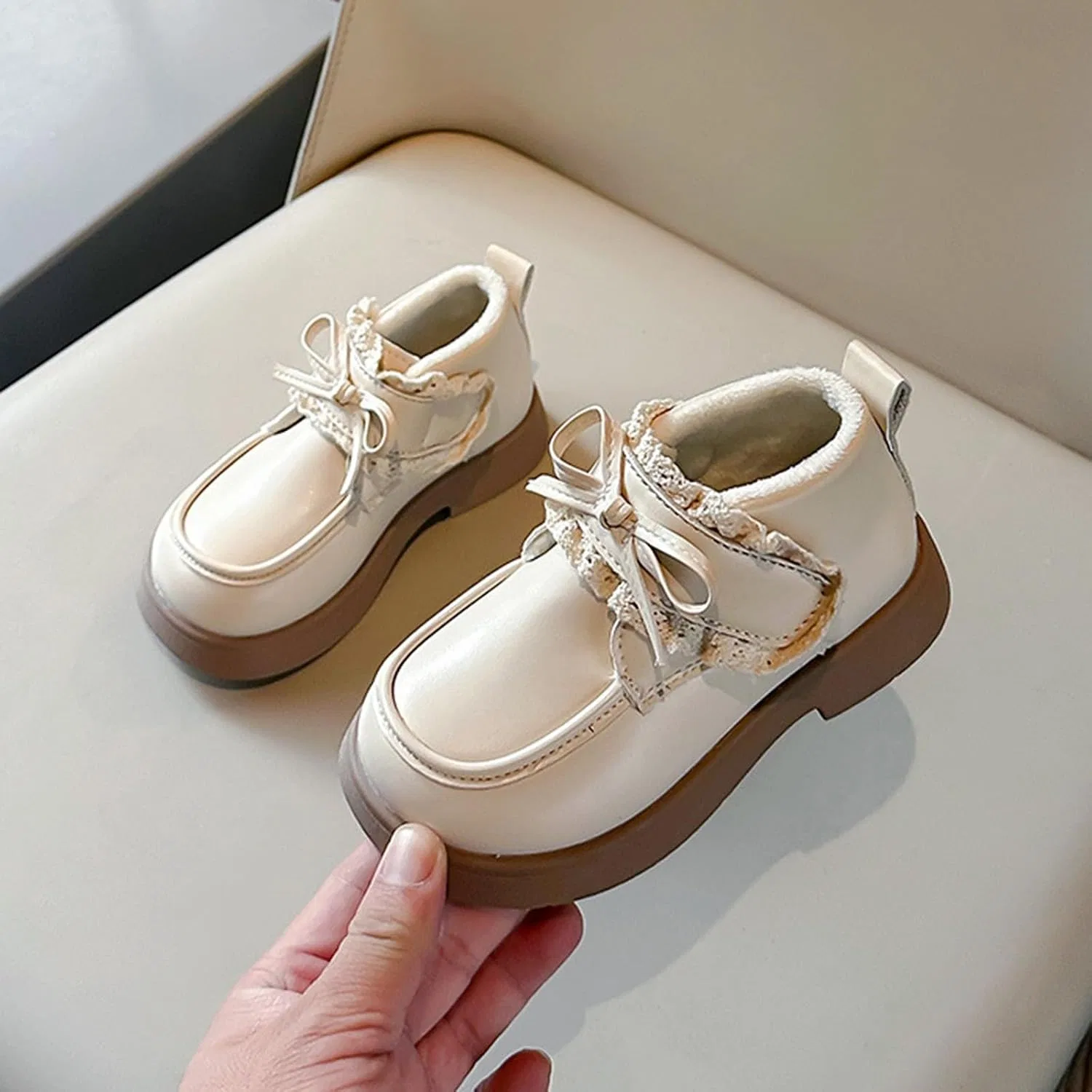 Детские сапоги для девочек с бантом, модель Winter Cute Bowknot Short Dress Boot Low Heel Anti Slip Comfortable Girls Rain Boots Size 13, Beige — фото 4