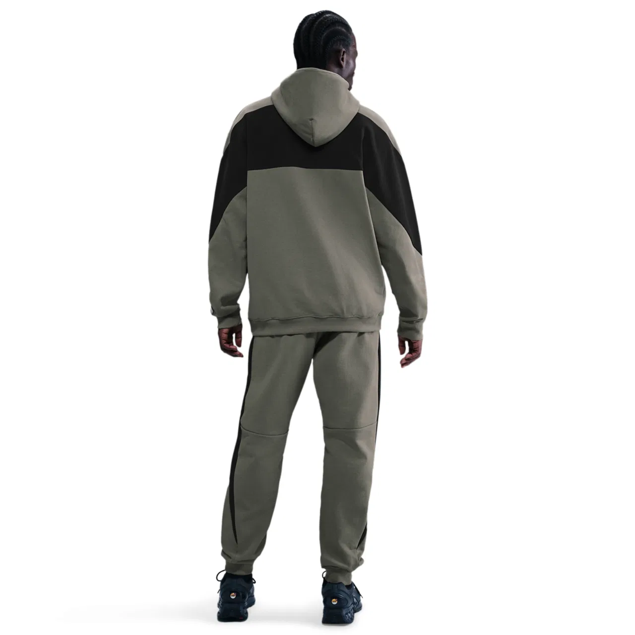 Мужские спортивные штаны с зауженными штанинами Nike Air, Black/Black/Light Army — фото 2