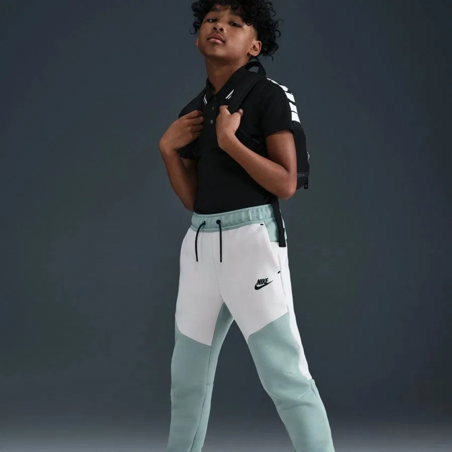 Спортивные брюки с технологией Tech Fleece Nike Sportswear, Зеленый — фото 2