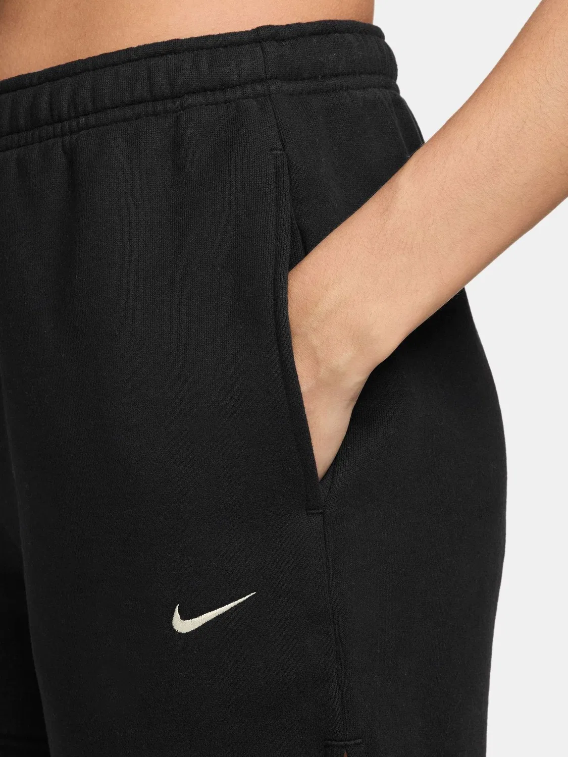 Черные флисовые шорты со средней посадкой Nike Studio — фото 4