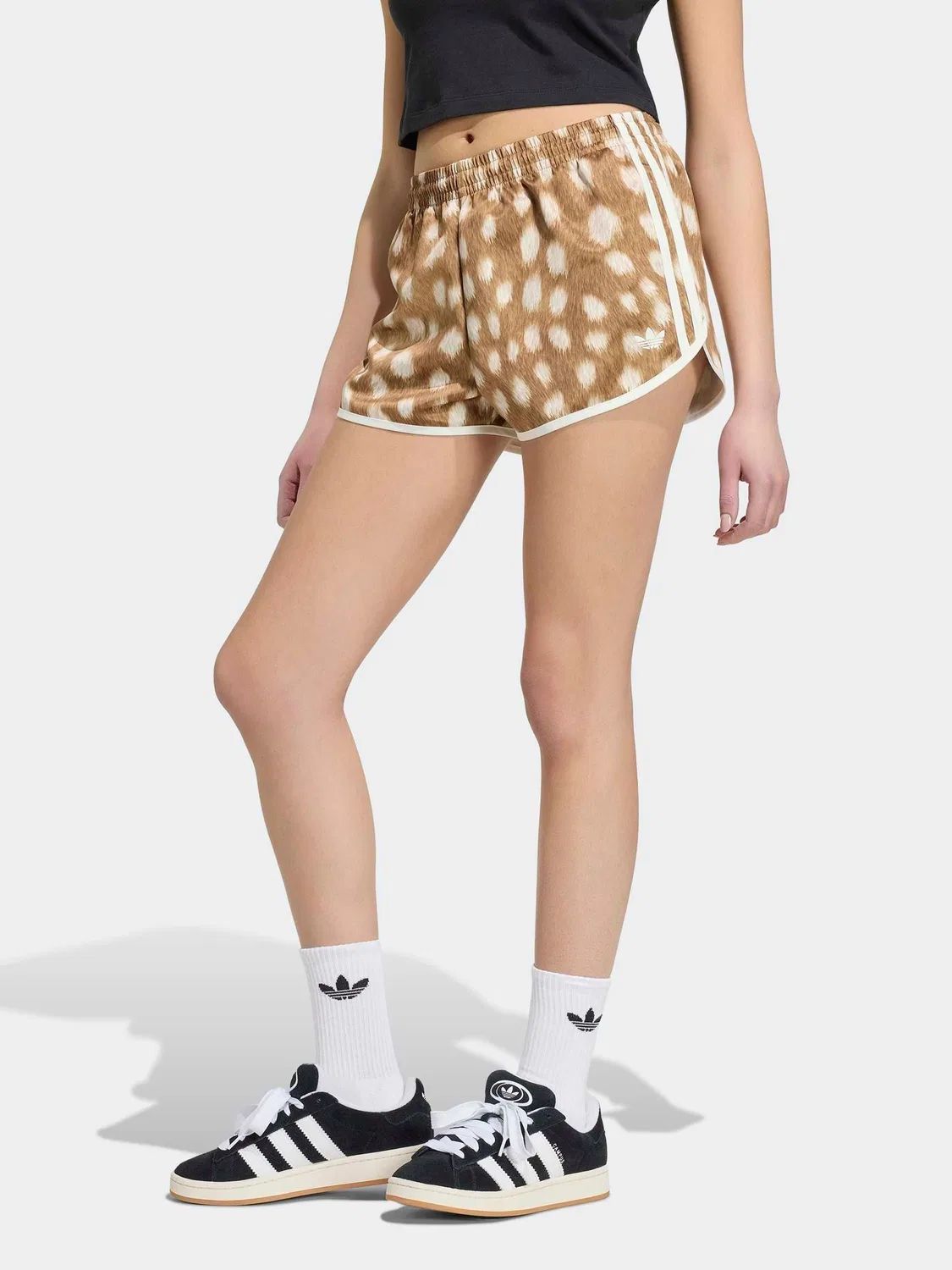 Светло-коричневые атласные спринтерские шорты с принтом adidas Originals Bambi