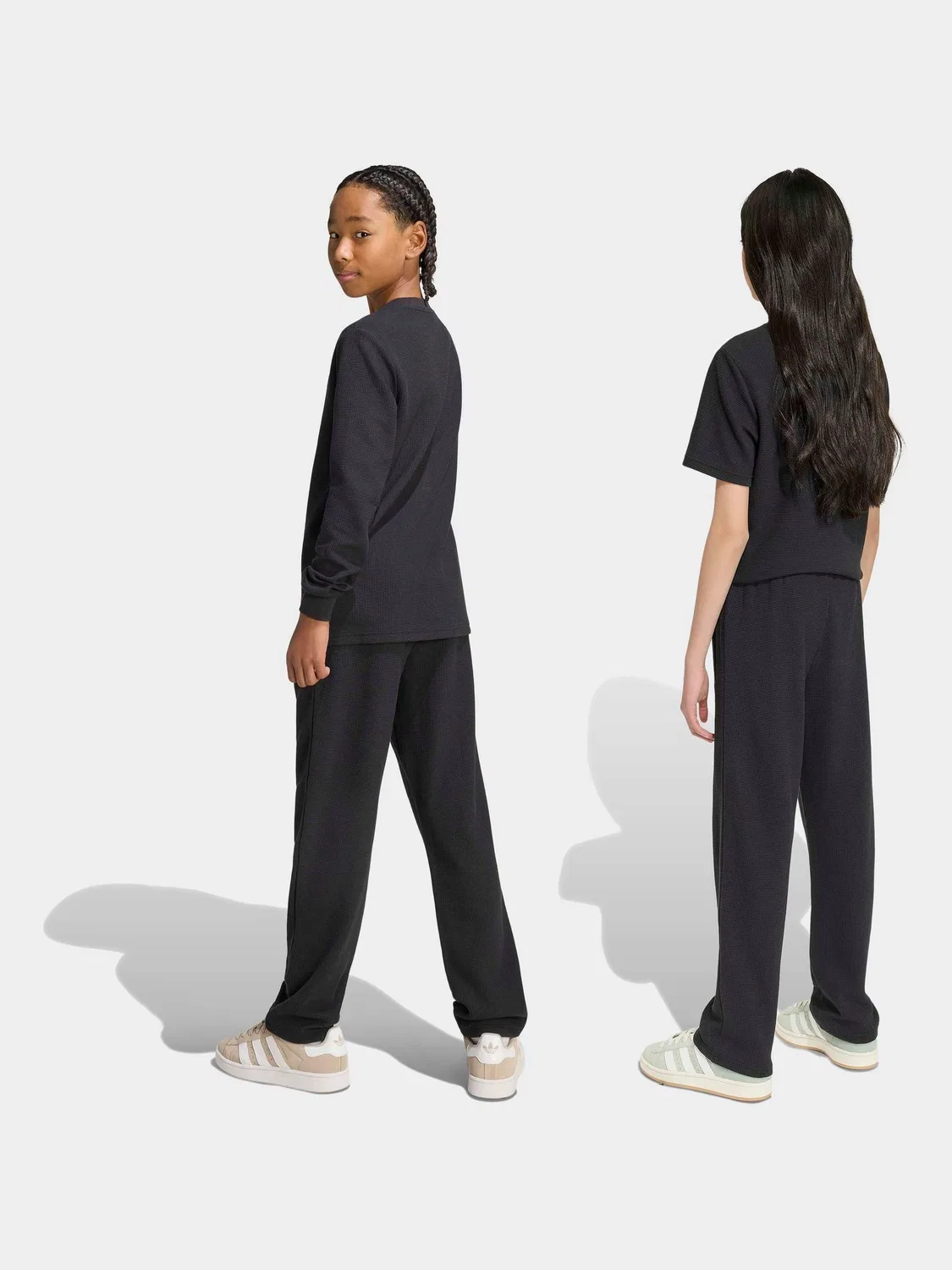 Джоггеры свободного кроя, вафельные, adidas Originals, черный — фото 2