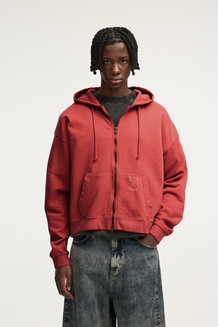 

Толстовка с капюшоном на молнии Pull And Bear, красный