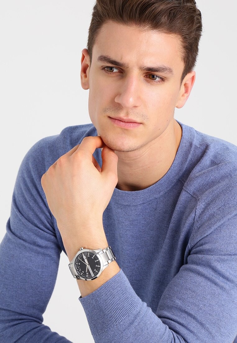 

Часы Armani Exchange, серебристого цвета
