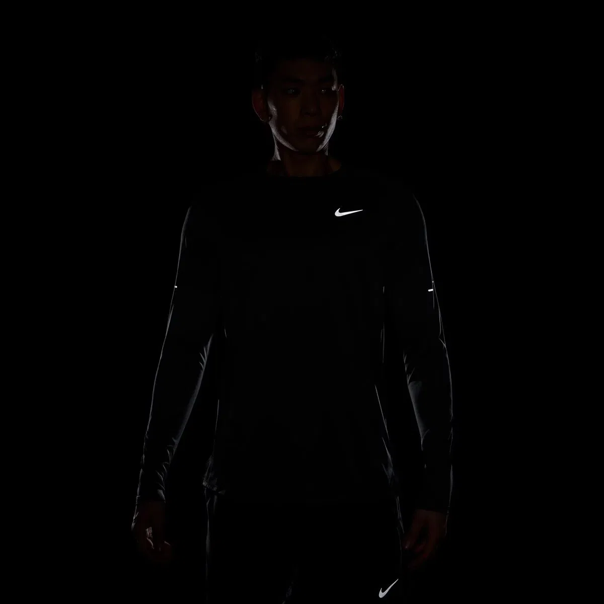 Мужская длинная футболка с длинным рукавом Dri-FIT ADV Stride Nike, Black/Reflective Silv — фото 2
