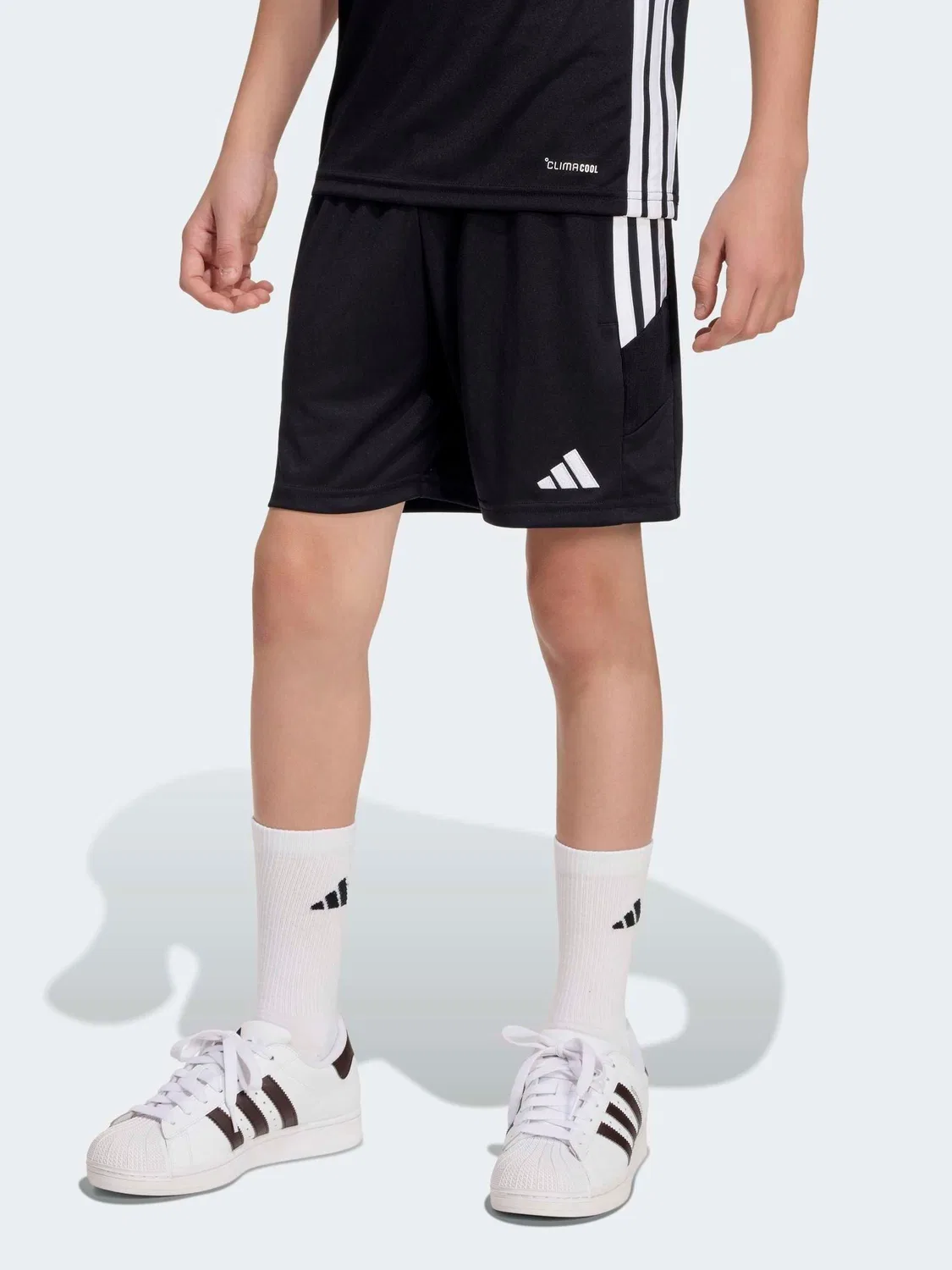 Шорты тренировочные Tiro 26 Essentials adidas, черный — фото 2
