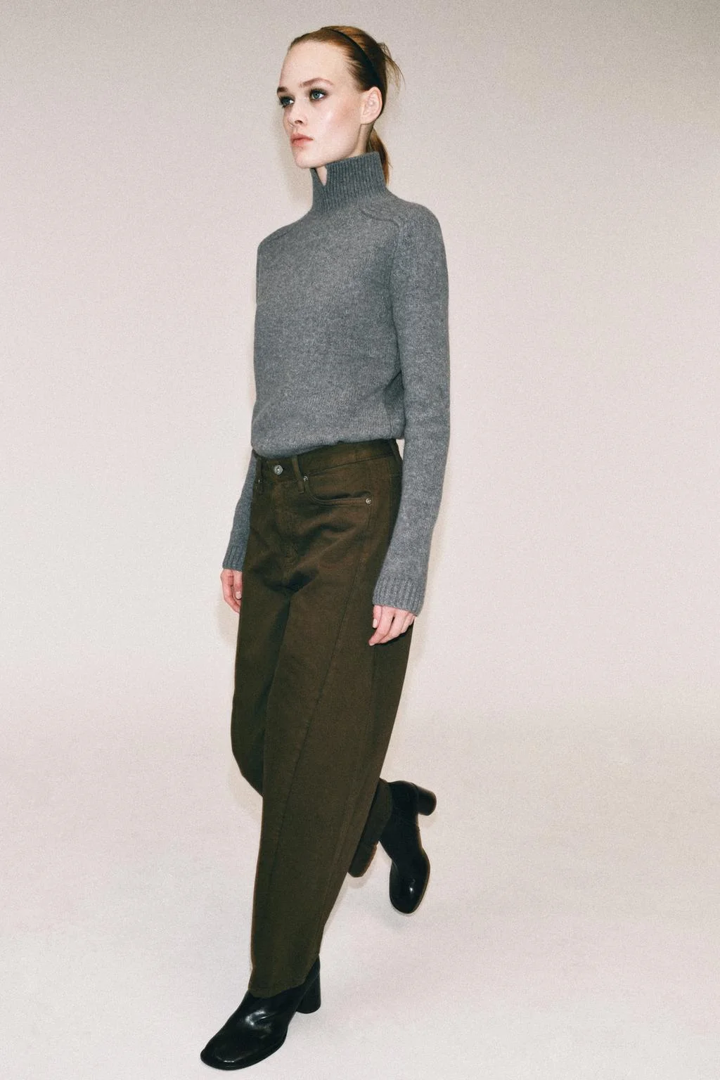 Джинсы Zara ZW Collection со средней посадкой, хаки — фото 4