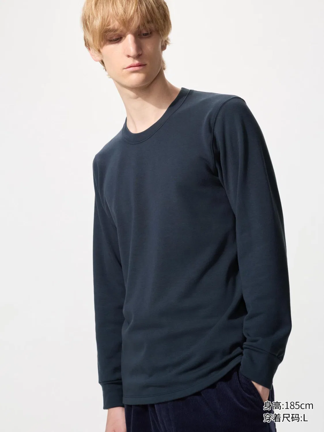 Футболка с длинным рукавом HEATTECH ULTRA WARM Uniqlo, темно-синий