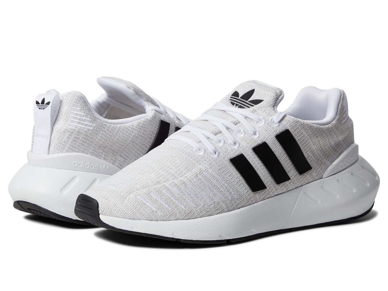 

Детские кроссовки Adidas Originals Swift Run 22, белый/черный