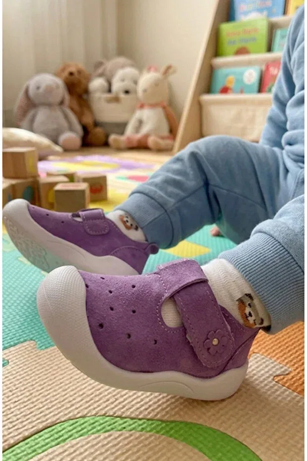 Детские туфли для девочек с ортопедической подошвой First Step Shoes Hızlı Al, Lilac-White-Solid — фото 4