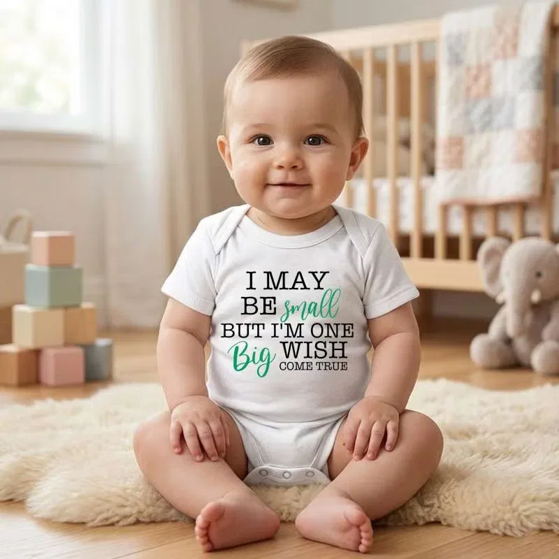 Боди-комбинезон с принтом и надписью I May Be Small Matching Family Outfits, белый — фото 2