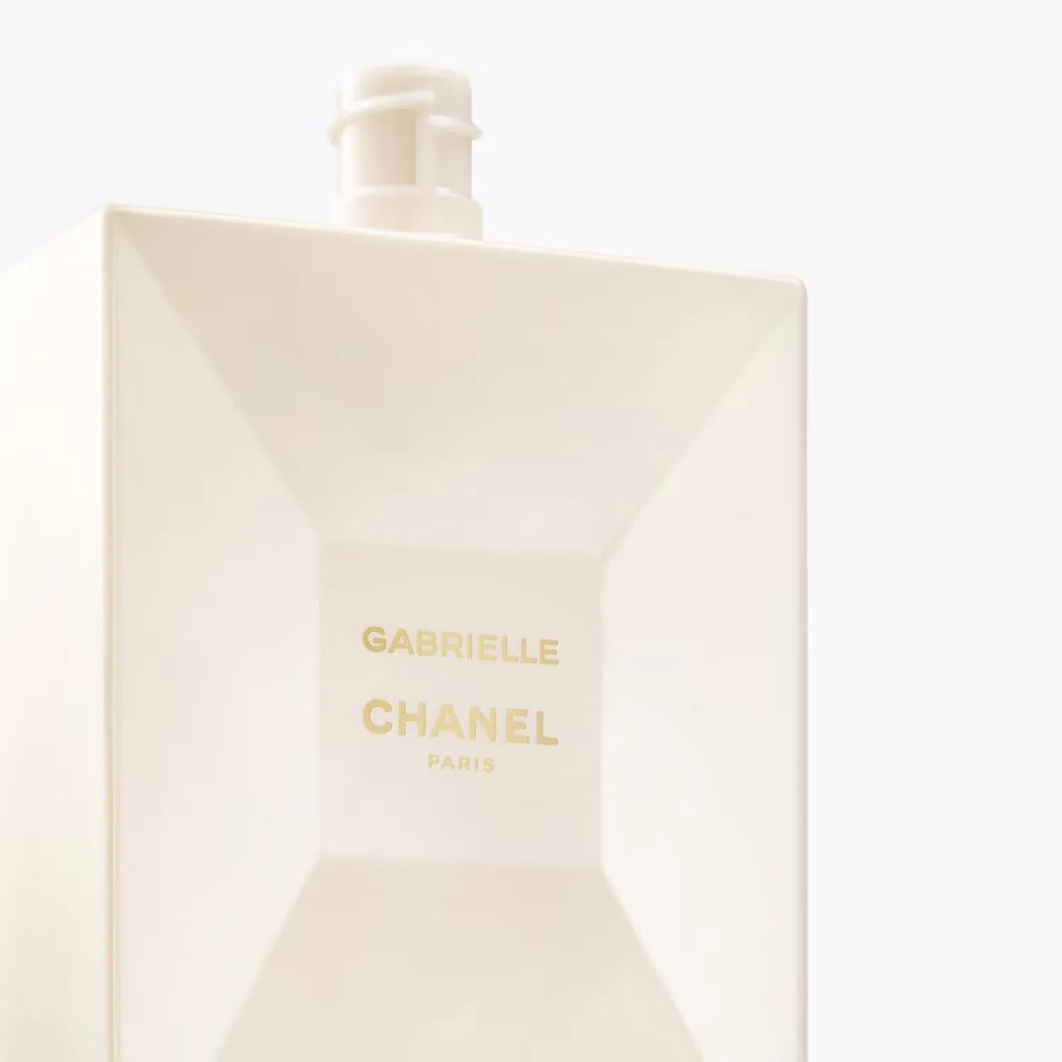 Увлажняющее молочко для тела GABRIELLE CHANEL 200 мл — фото 4