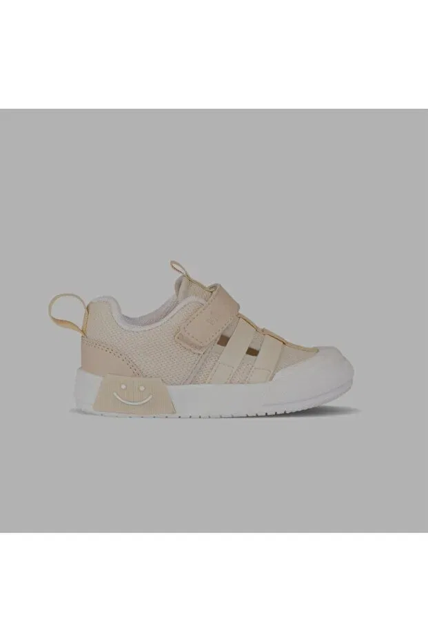 Детские кроссовки для девочек с плоской подошвой Momo Vicco, Beige