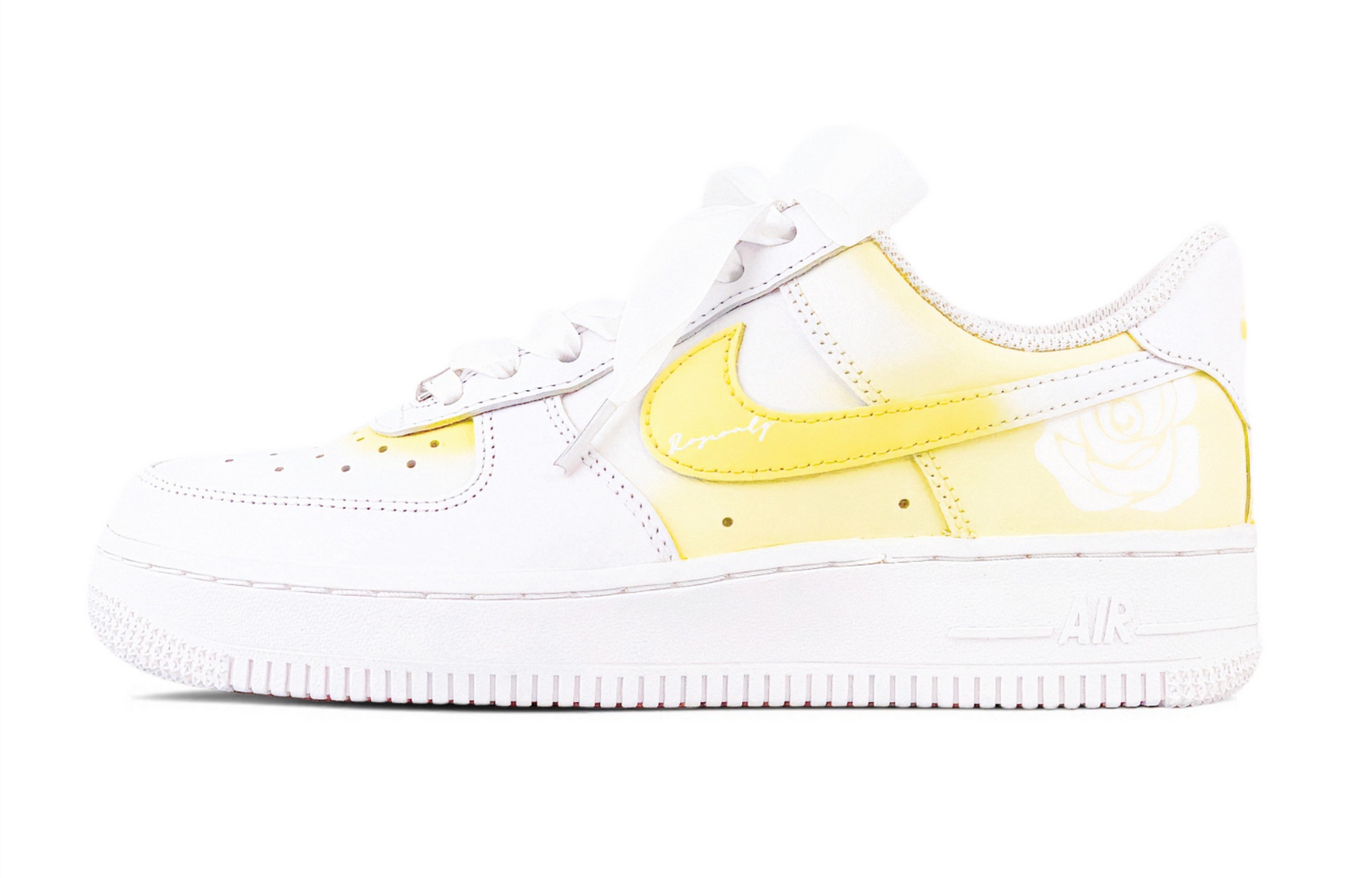 Кастомизированные кроссовки Nike Air Force 1 Skateboarding Shoes Women's Low-top, желтый/белый