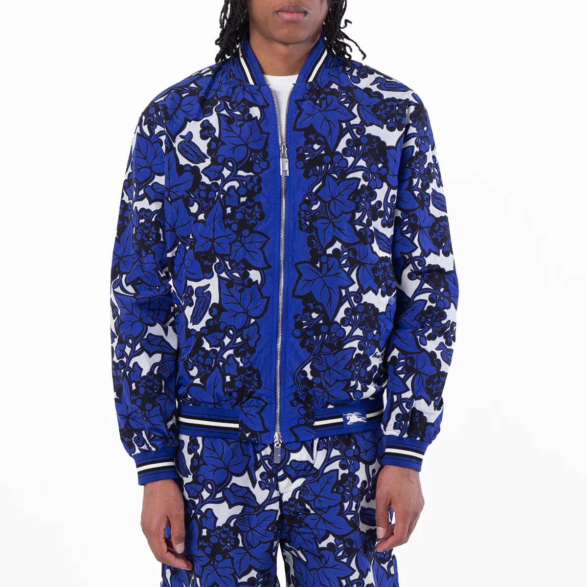Бомбер с принтом Reversible Ivy Print Bomber Jacket Burberry, Knight Ip Pattern