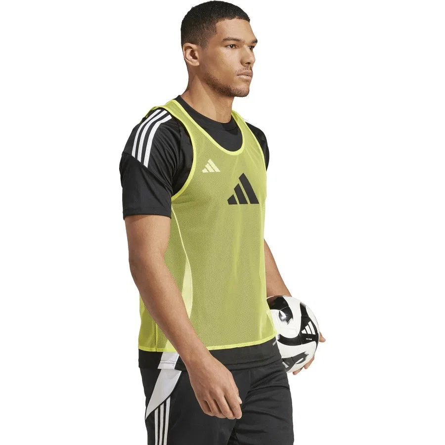 Спортивный топ без рукавов adidas JF3244 TRG BIB, Желтый — фото 3