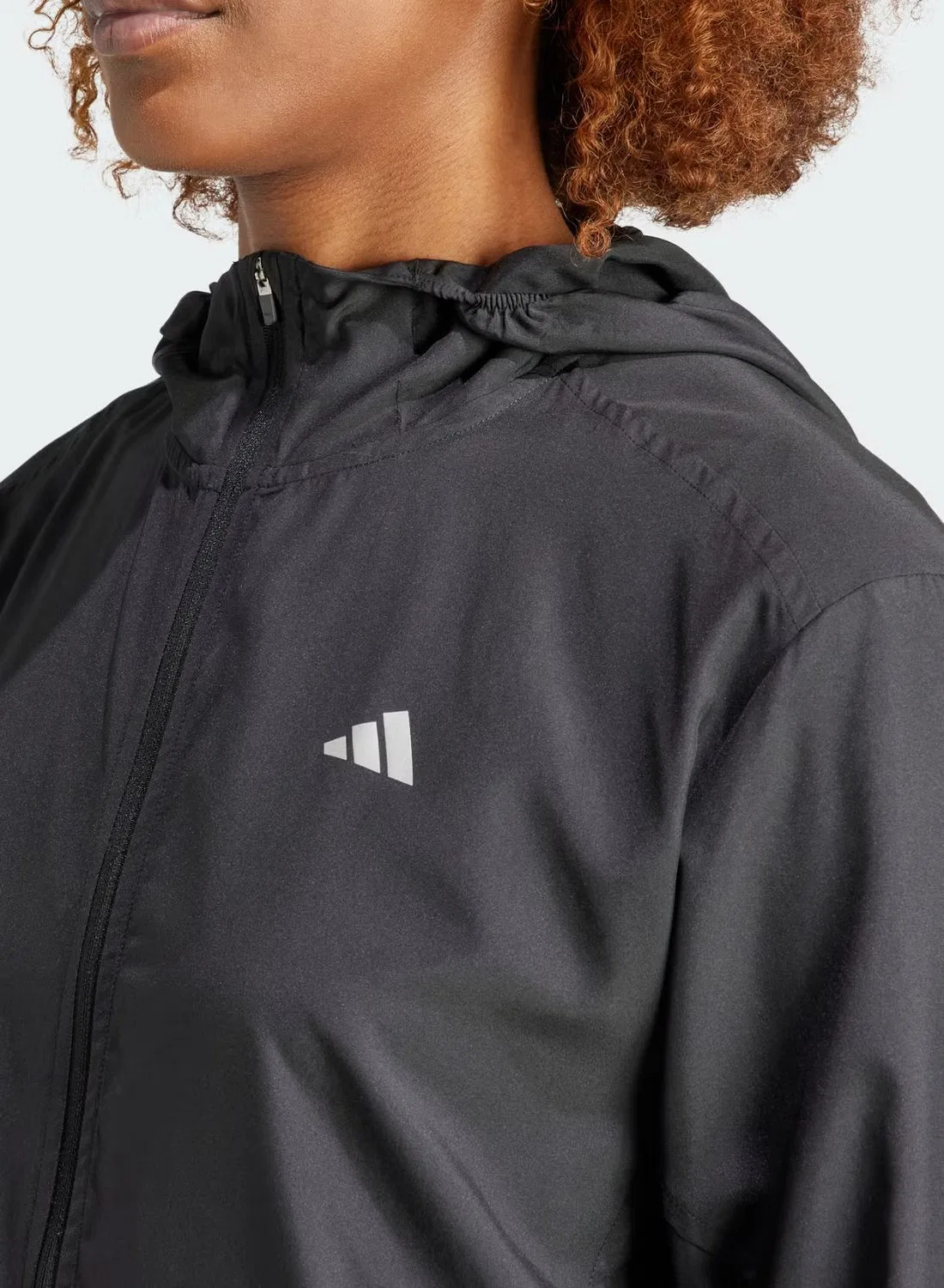 Куртка беговая с капюшоном Run It Adidas, черный — фото 3
