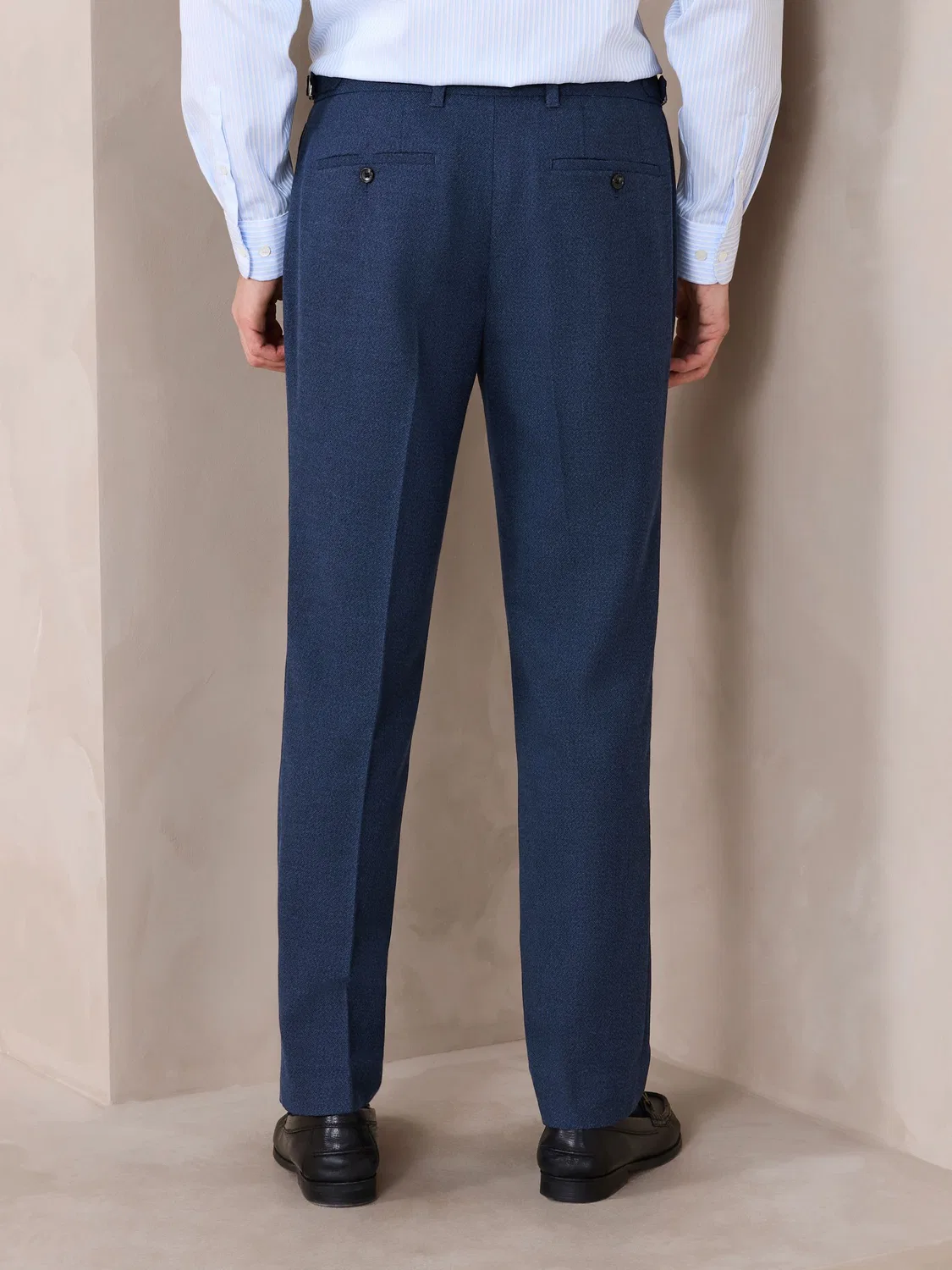 Брюки классические Slim Fit, текстурированная ткань Next, темно-синий — фото 3