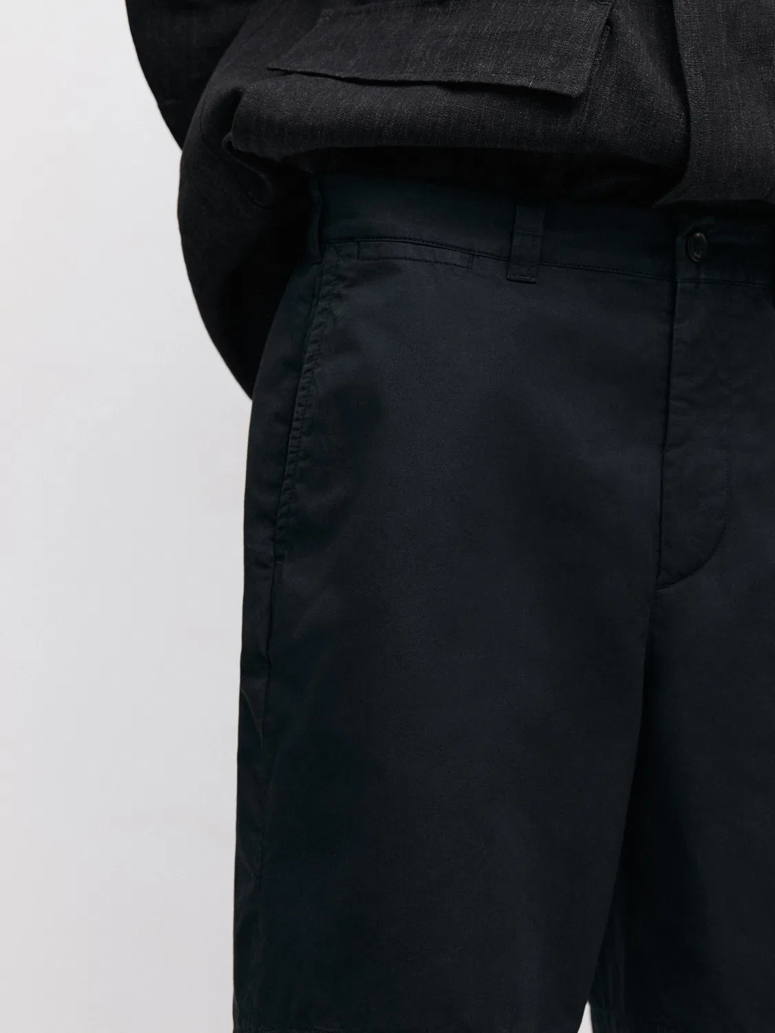 Хлопковые шорты-бермуды с декоративной отделкой на поясе Massimo Dutti, темно-синий — фото 3