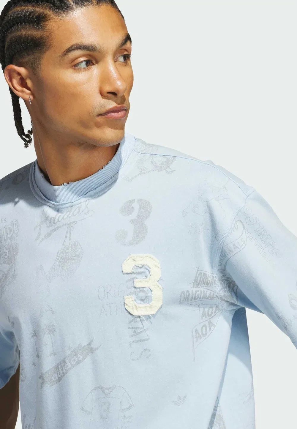 Футболка с графическим принтом Texas A&M Aggies Originals Varsity - футболка с принтом Adidas Originals, Clear Sky — фото 3