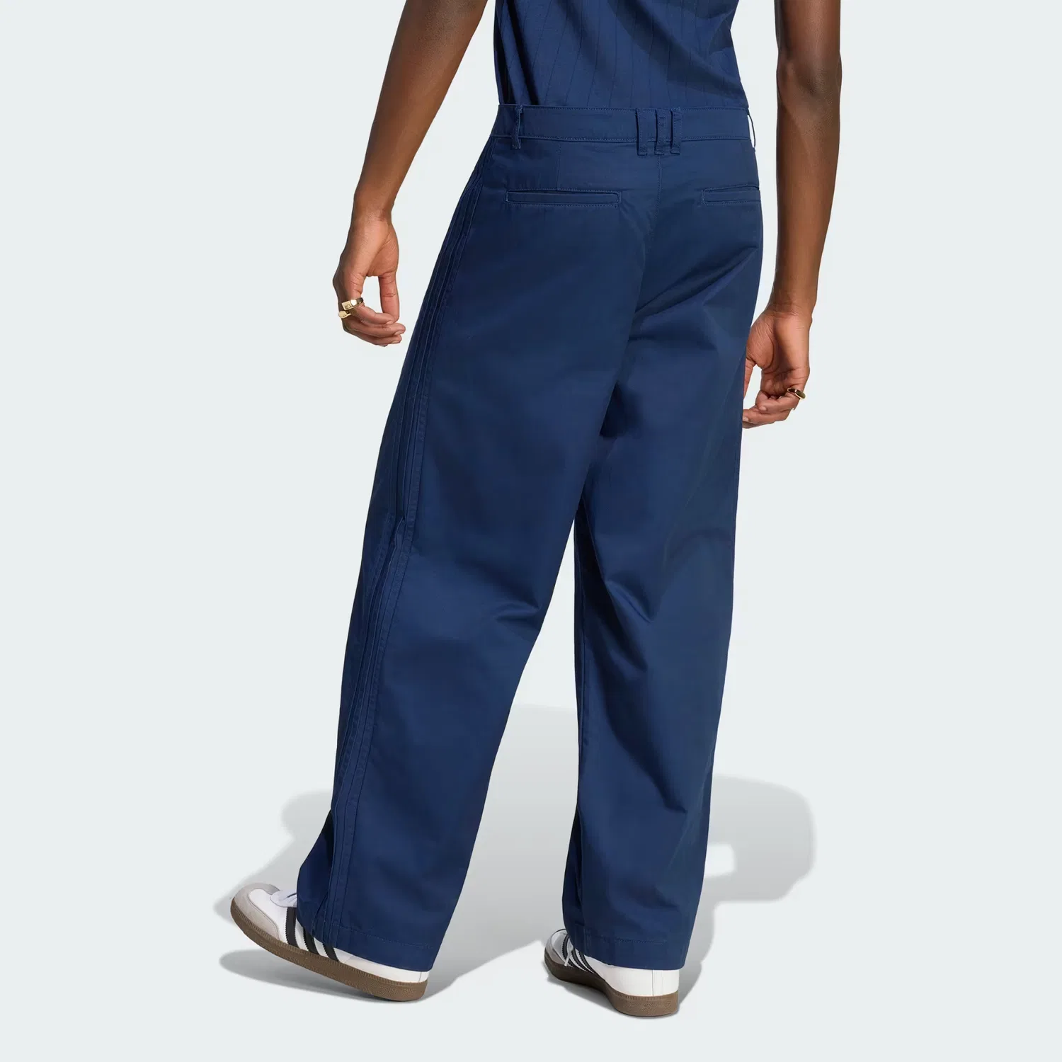 Мужские брюки свободного кроя 3-Stripes Pleated Pants Adidas Originals, темно-синий — фото 2