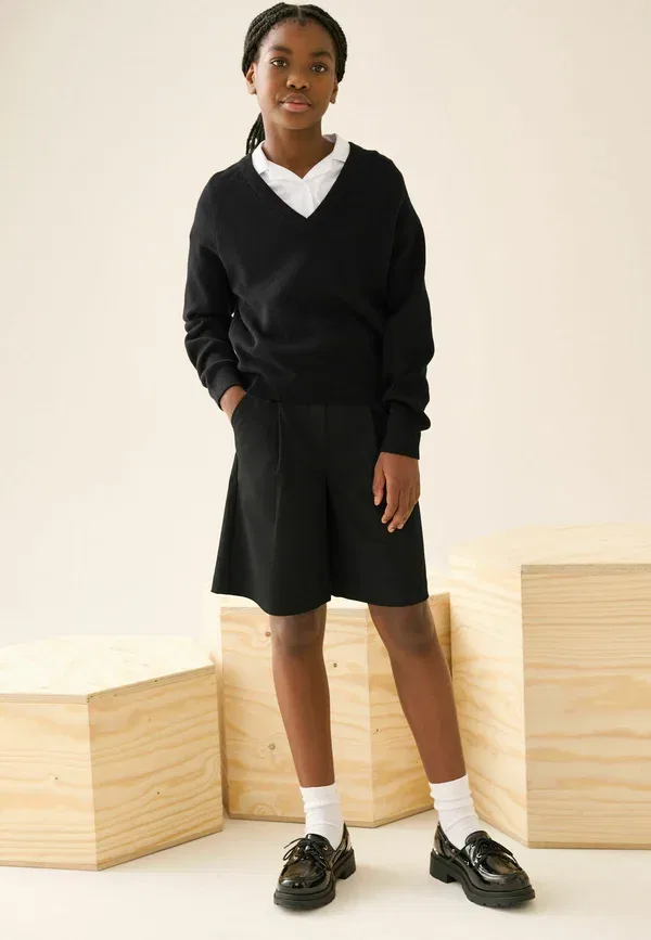 Шорты из полиэстера и вискозы Regular fit - senior school bermuda shorts Next, черный