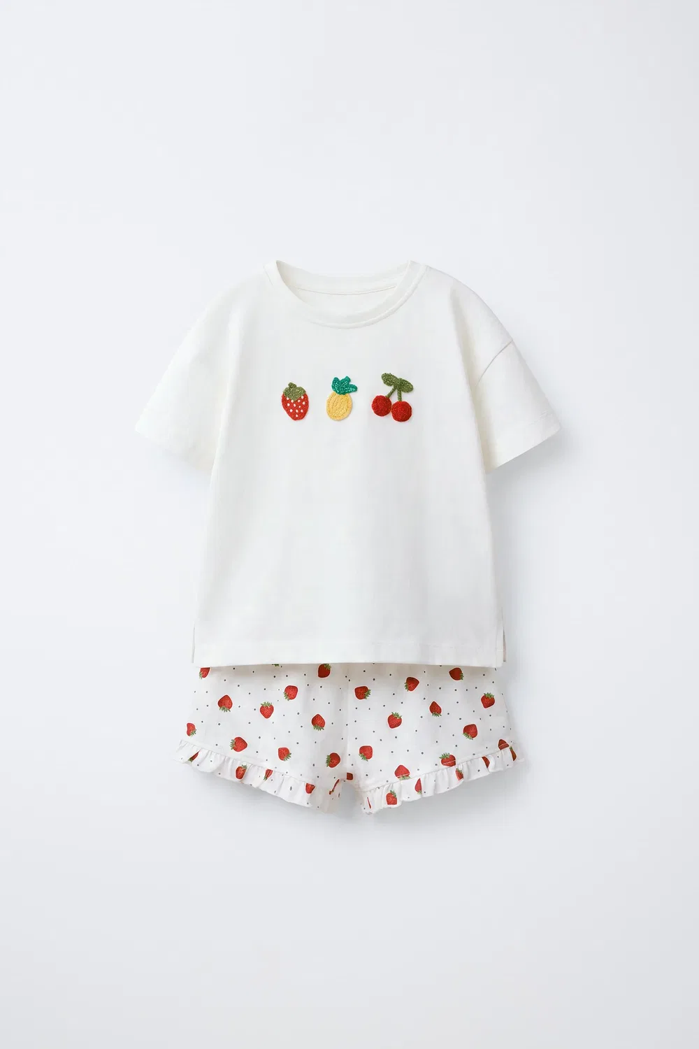 Вязаная пижама с фруктовым рисунком, 1,5-6 лет. ZARA, Ecru