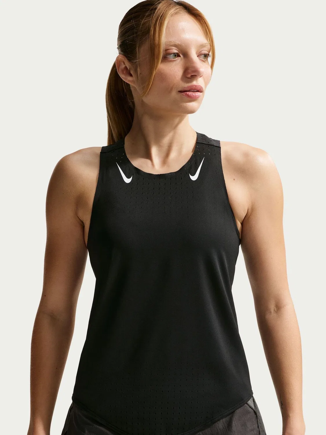 Топ Nike AeroSwift Dri-FIT ADV для бега, черный — фото 4