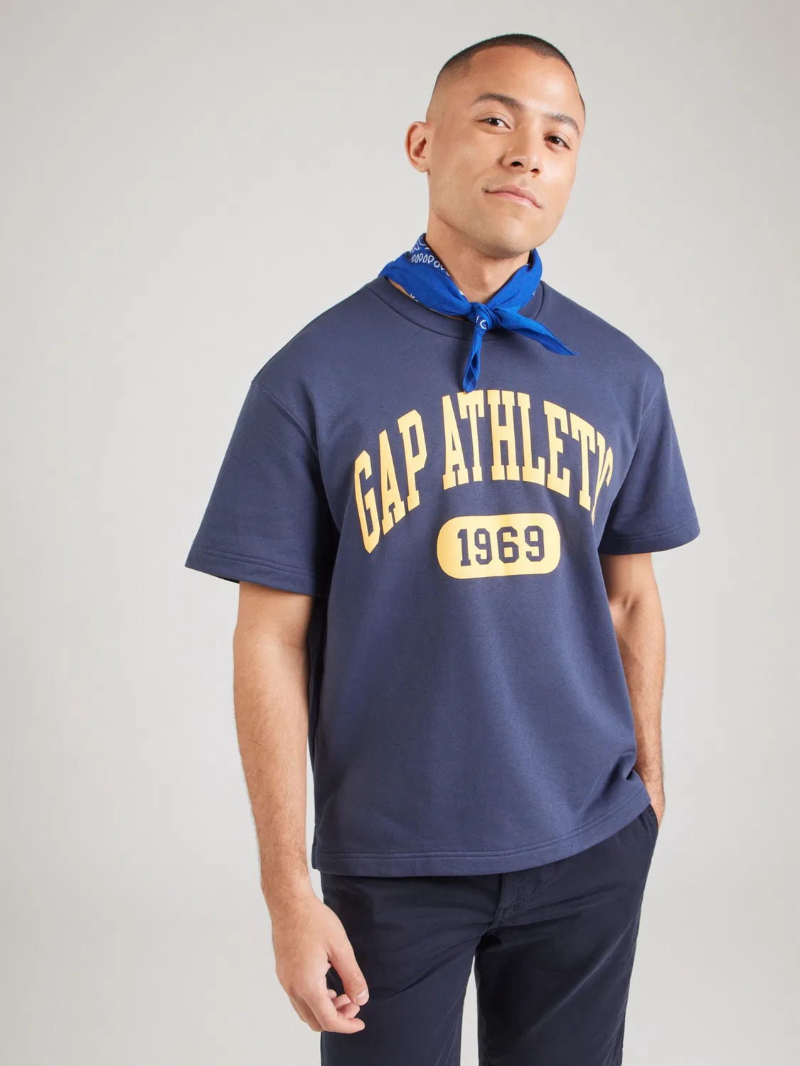 Толстовка Gap ATHLETIC темно-синего цвета — фото 2