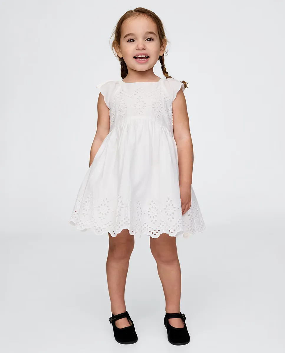 

Короткое платье с вышивкой Gap, белый