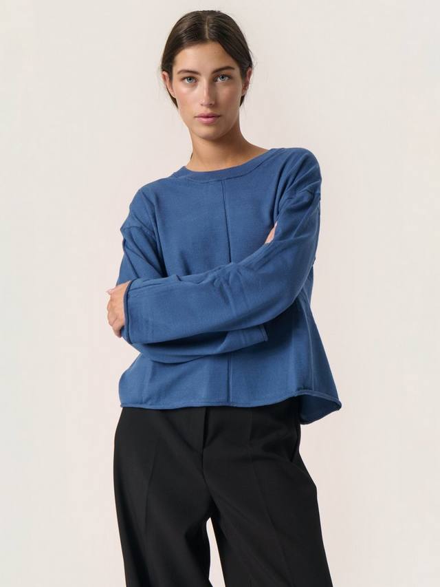 

Джемпер квадратного кроя с шипами Soaked In Luxury, цвет Ensign Blue