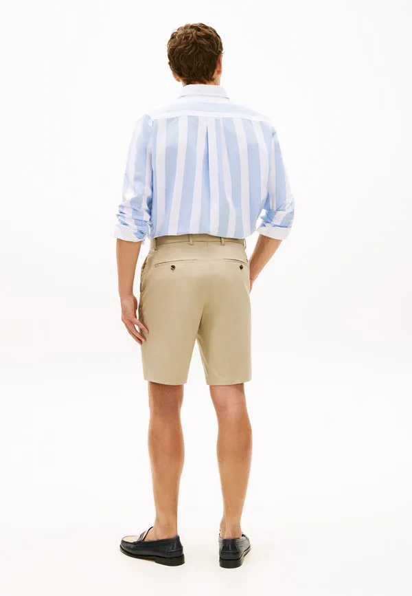 Бруклинские атласные узкие шорты-чиносы Tommy Hilfiger, Sandalwood — фото 2