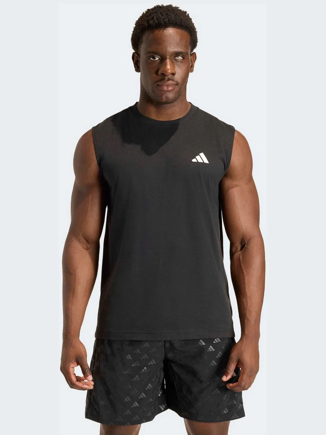 Черный тренировочный жилет с короткими рукавами adidas
