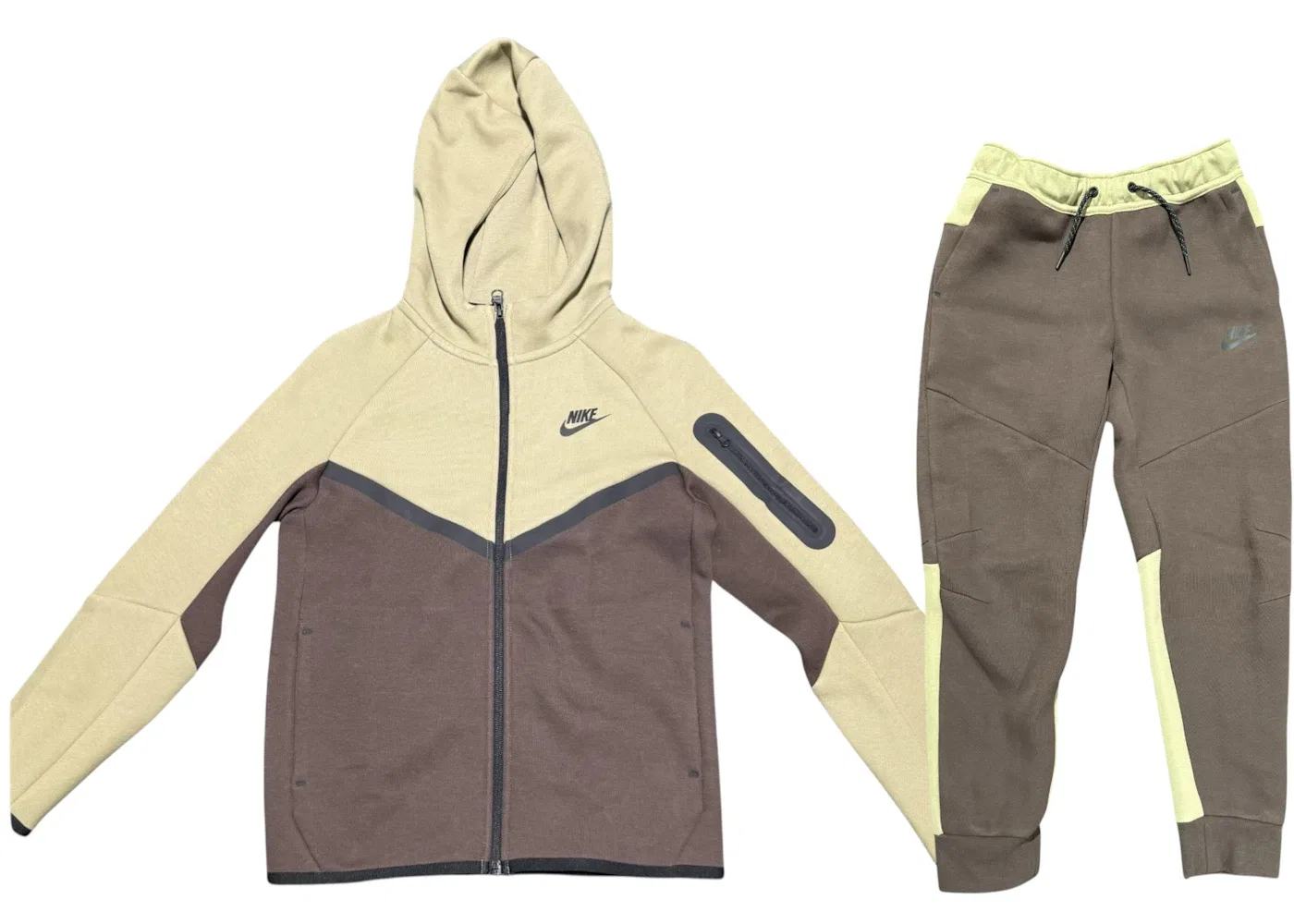 Детский комплект из худи и джоггеров с длинным рукавом Nike Sportswear Tech Fleece, Olive Green