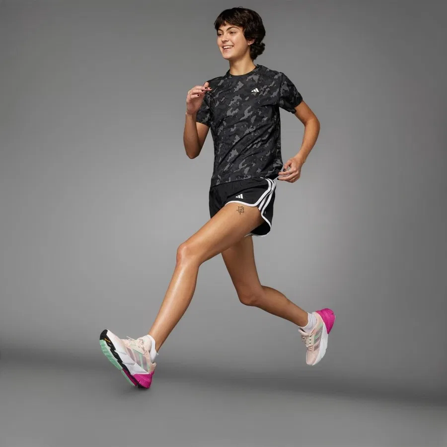 Шорты спортивные с AEROREADY Marathon 20 adidas, Черный