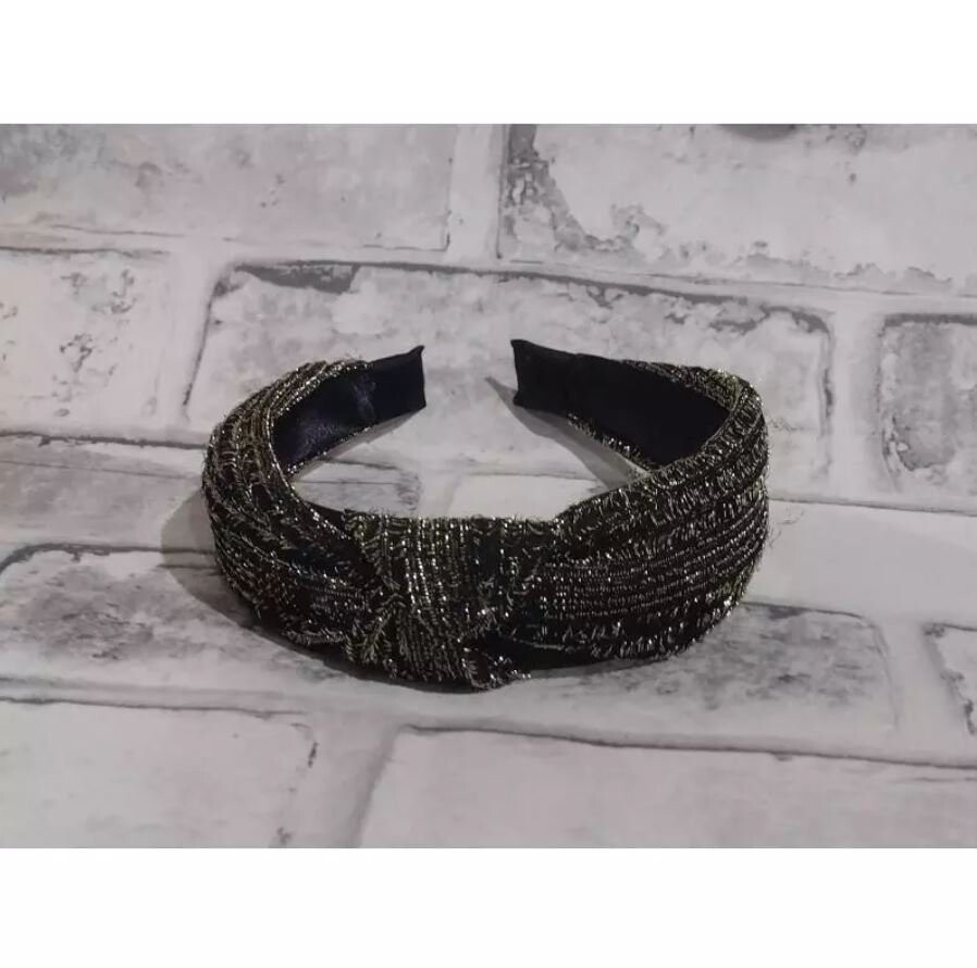 

Черная повязка для волос Cat & Cat