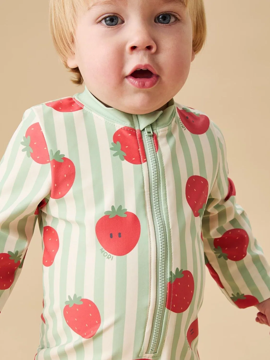 Купальник-рашгард с длинным рукавом MORI Green Strawberry, зеленый — фото 3