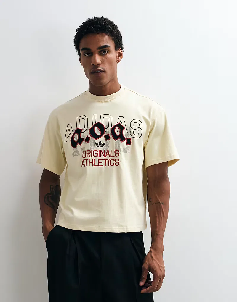 Спортивная футболка Adidas Originals слоновой кости