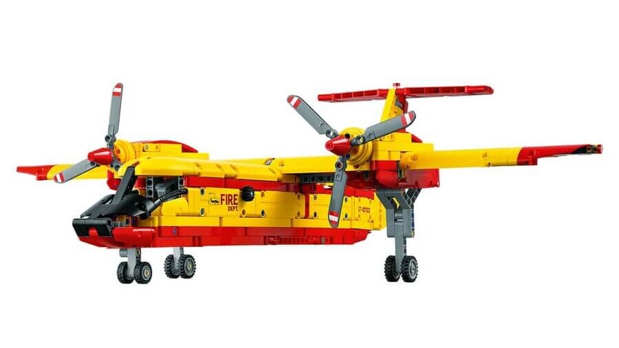 Конструктор LEGO Пожарный Самолет, 1134 детали — фото 4
