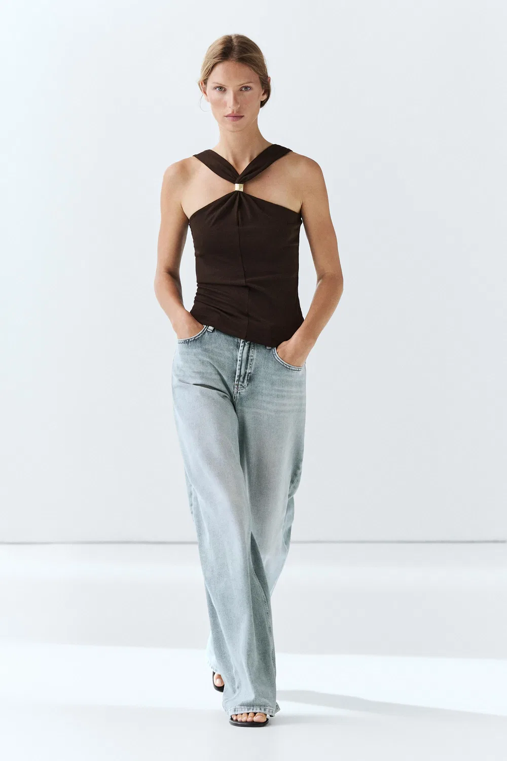 Топ Massimo Dutti, с завязками на шее и декоративными бретелями, коричневый