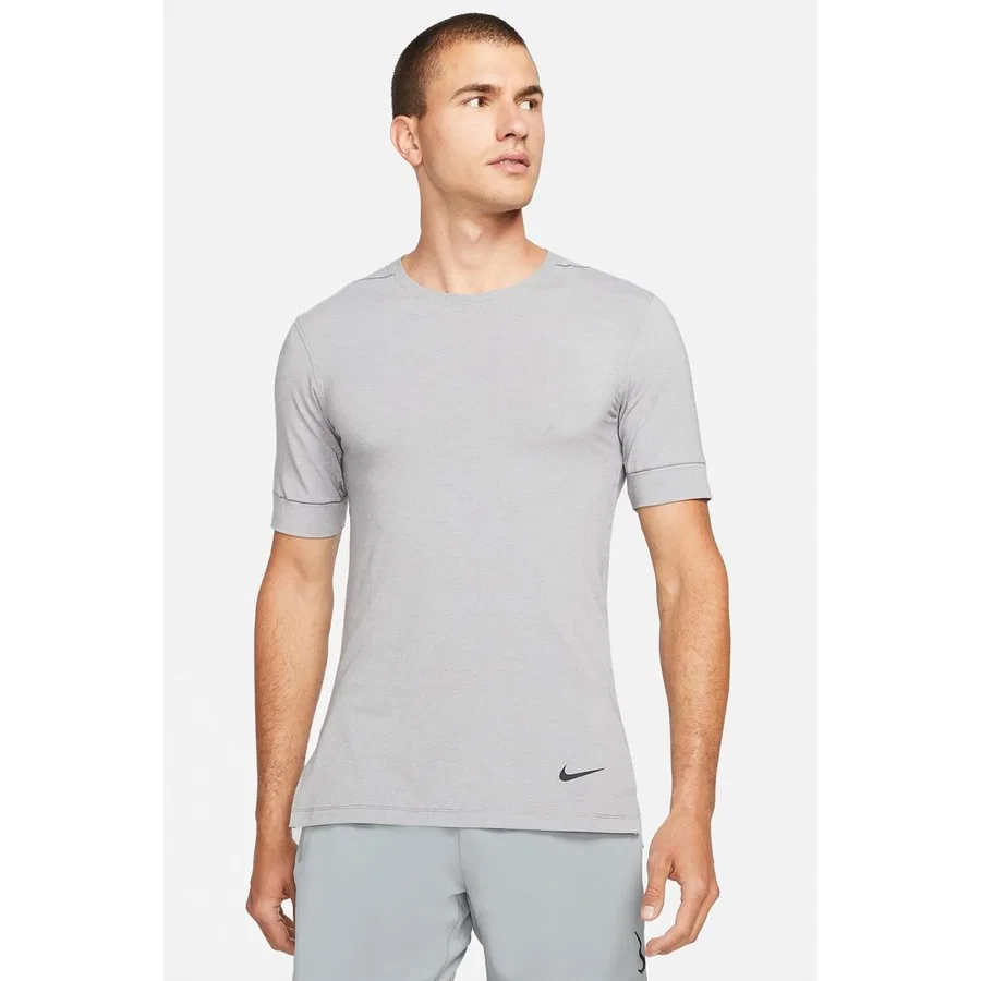 Мужская футболка для йоги Dri-Fit Nike, Серый