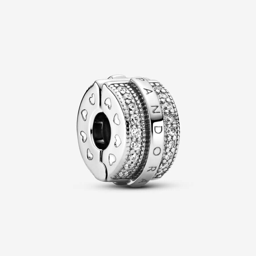 

Шарм-клипса Pandora Moments Sparkling Pavé Lines & Logo, серебро/цирконий