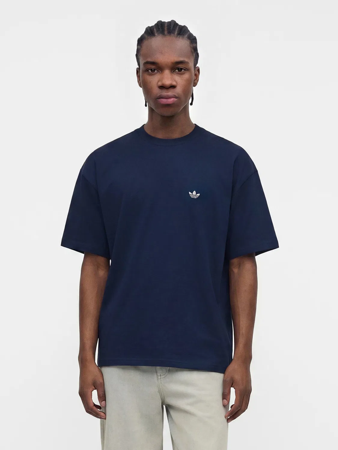 Футболка Adidas Originals Trefoil Essentials темно-синего цвета — фото 3