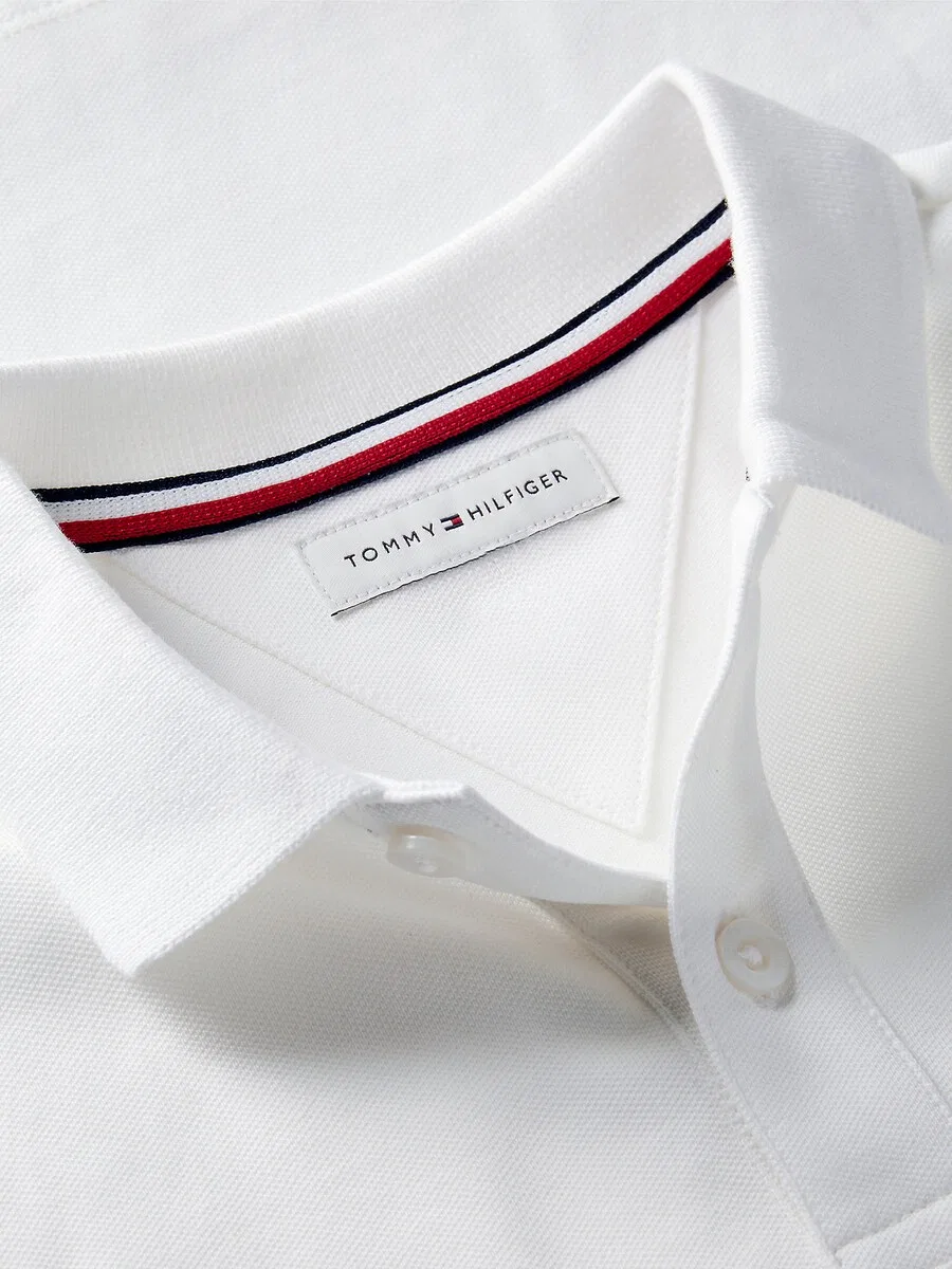Футболка TOMMY HILFIGER белого цвета — фото 4