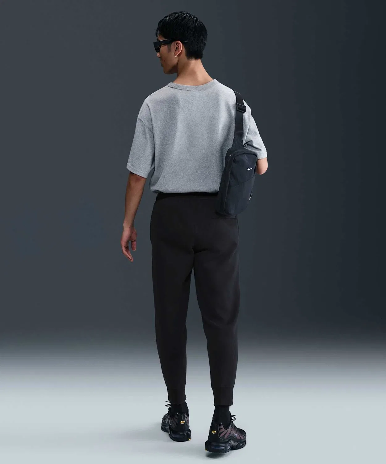 Джоггеры мужские Nike Club стандартный фит хлопок черный — фото 4