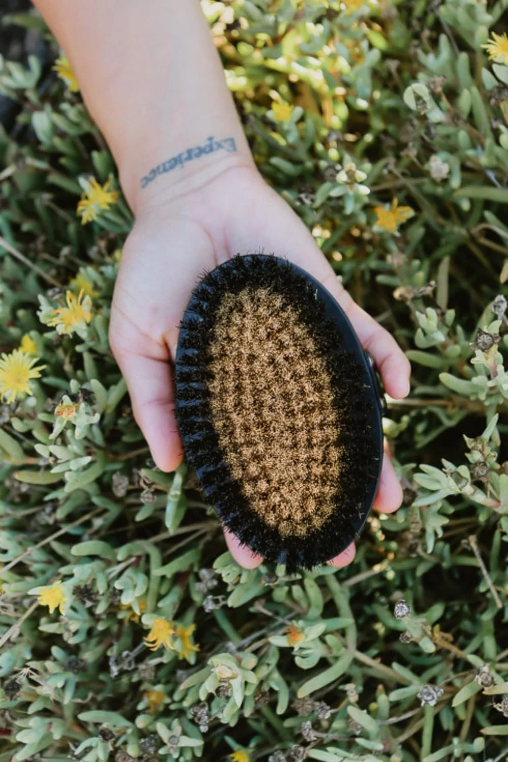 Щетка для сухого массажа тела Ionic Copper Dry Brushing Body Brush, HOT HAVEN, 12.7x8.26x4.45 см, 209 г — фото 2