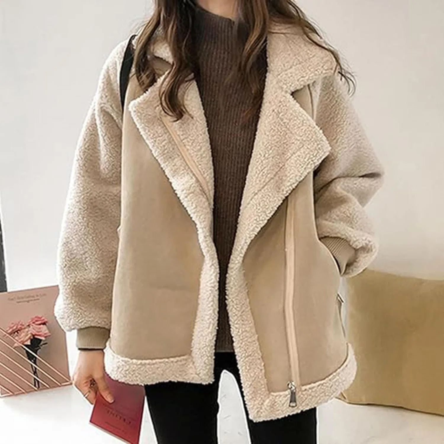 Женская теплая куртка-мотоциклистка из флиса, Beige — фото 2