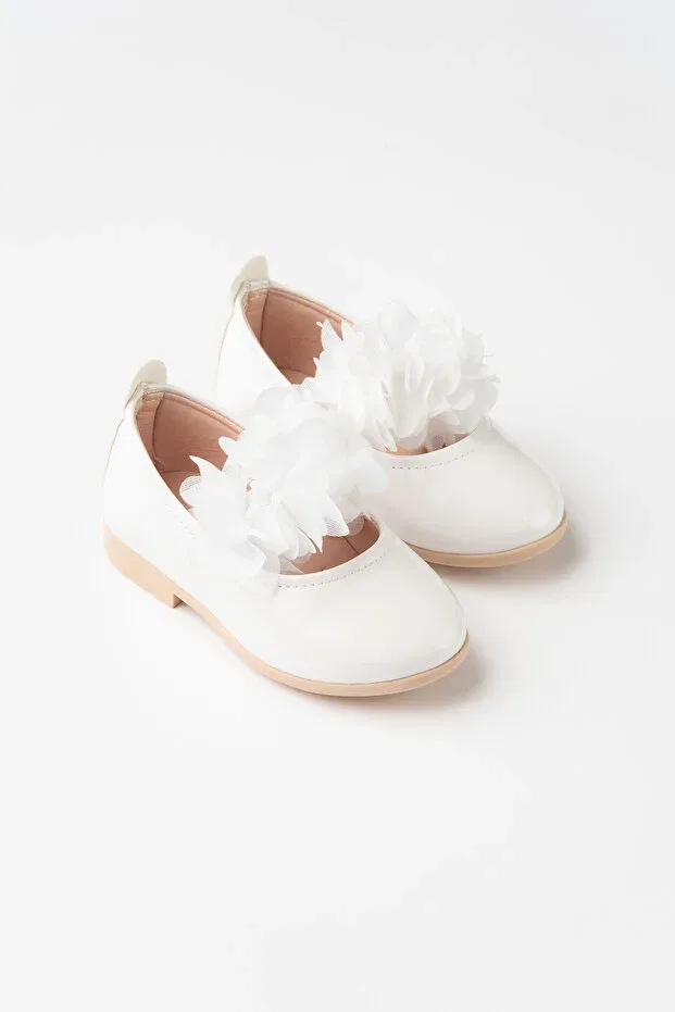 Детские балетки для девочек с цветочным декором Adria flower detailed Banamio, White